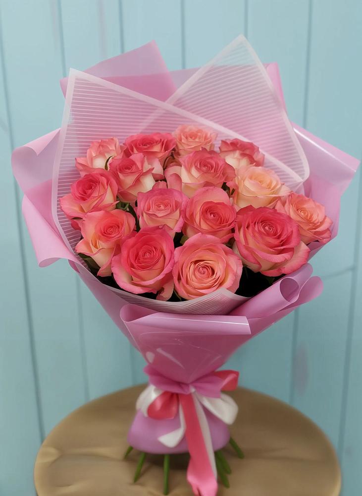 Букет 15 Розовых роз Равель в Ставрополе