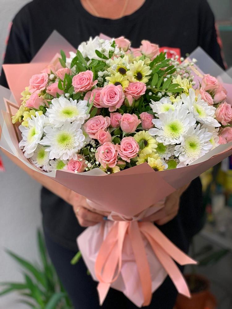 Букет цветов из: Розы и Хризантемы в Ставрополе