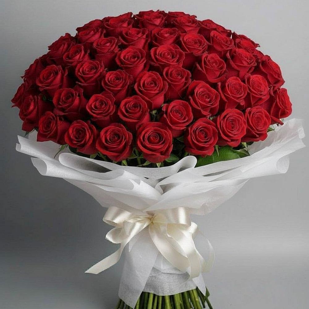 Букет 101 Красная роза Блэк Мэджик в Ставрополе