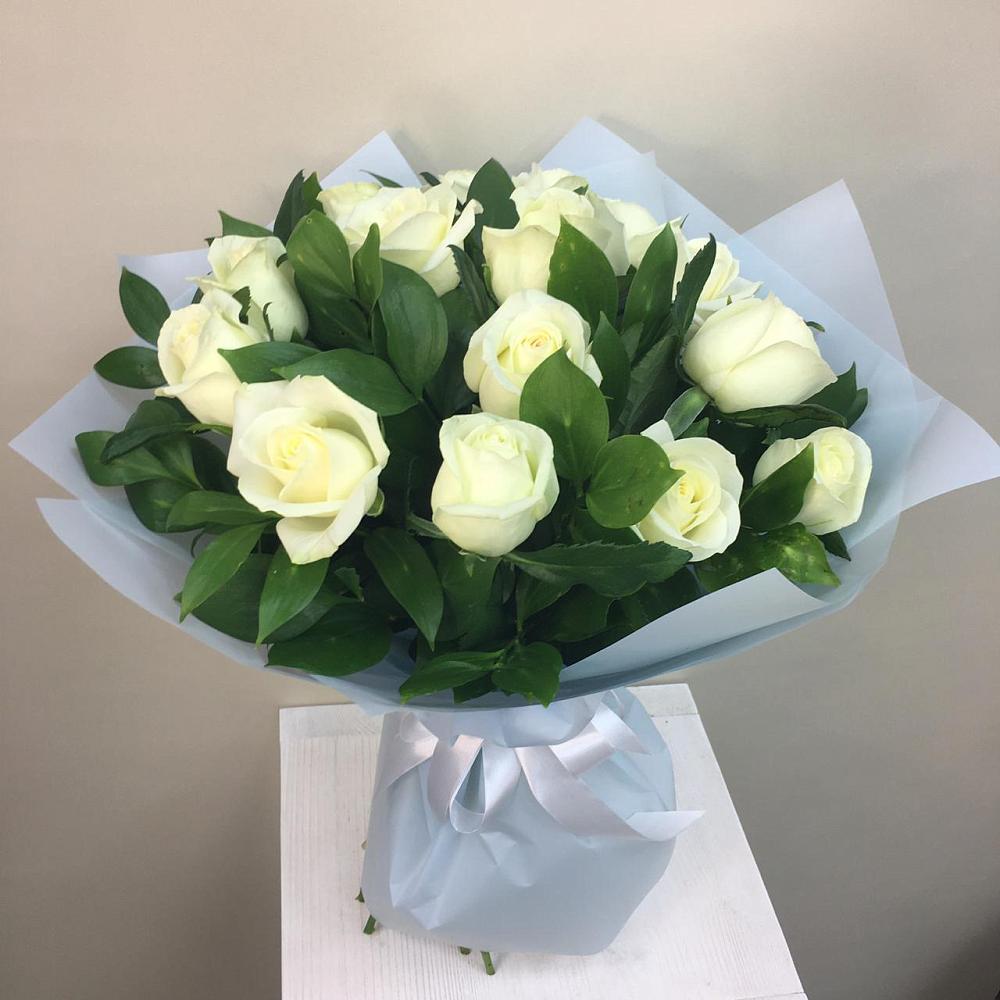 Букет 15 Белых роз Проуд в Ставрополе