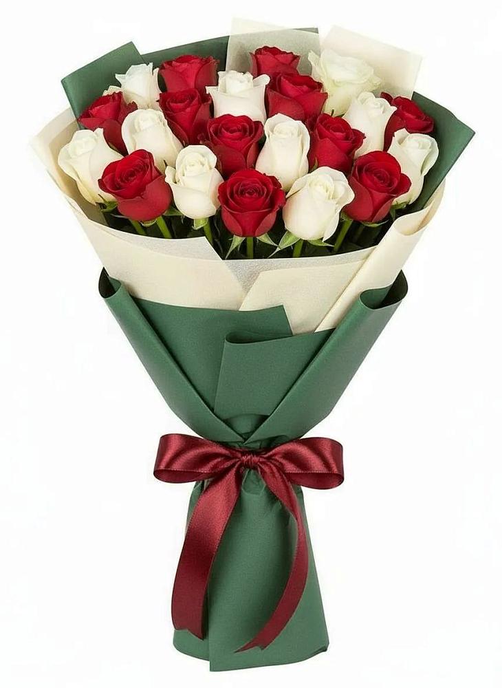 Букет Микс из красных и белых роз в Ставрополе
