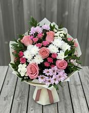 Букет цветов из:  Альстромерии, Гвоздики, Розы и Хризантемы в Ставрополе