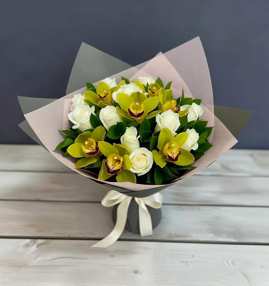 Букет цветов из: Орхидеи и Розы в Ставрополе